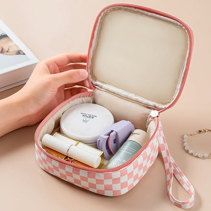 Travel Checker Makeup Pouch